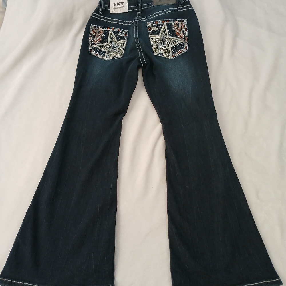 Sky Dark Blue Low Rise Flared Jeans Embroidered Star Accent Juniors Size 7/8 - Picture 3 of 12